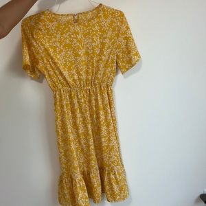 Yellow floral print midi dress